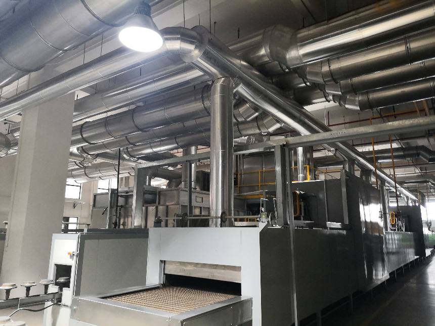 噴涂線車間制作工程，噴涂烤漆線廢氣管道收集系統(tǒng)，噴涂環(huán)保設(shè)備